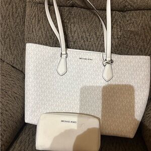 Michael Kors White Tote and Wallet Set